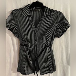 Apt 9 women’s XL button down top with waist belt